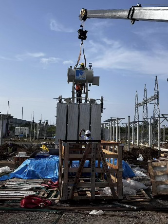 Transformer lifting and installation at site