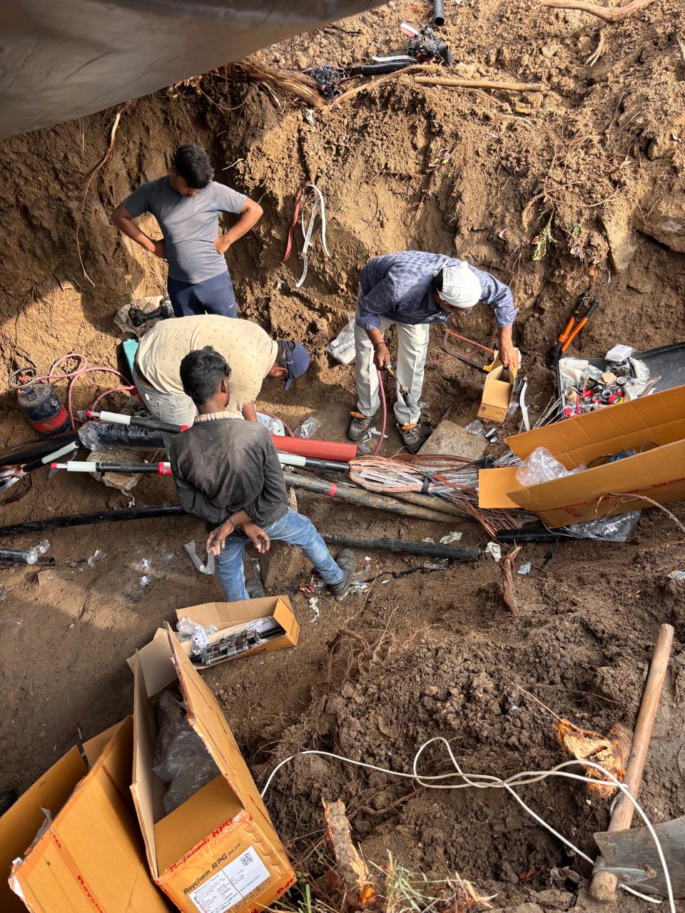 Underground cable jointing work